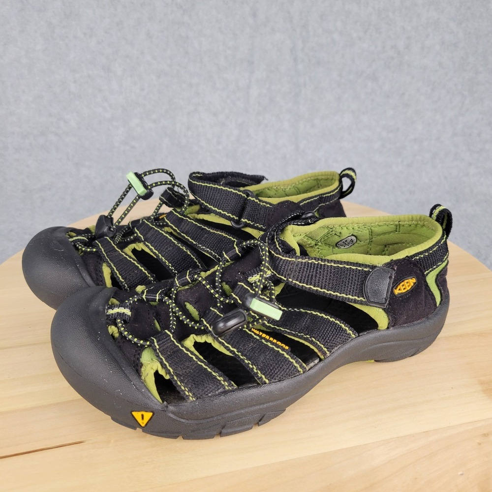 Keen Sandals Youth 3 Newport H2 Black Green Water Hike Camp Shoes Outdoor Kids‎
